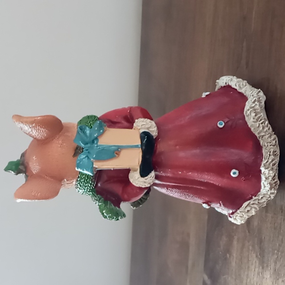 Christmas Mouse Girl w Present Decoration 6 1/2 in. - Picture 2 of 4